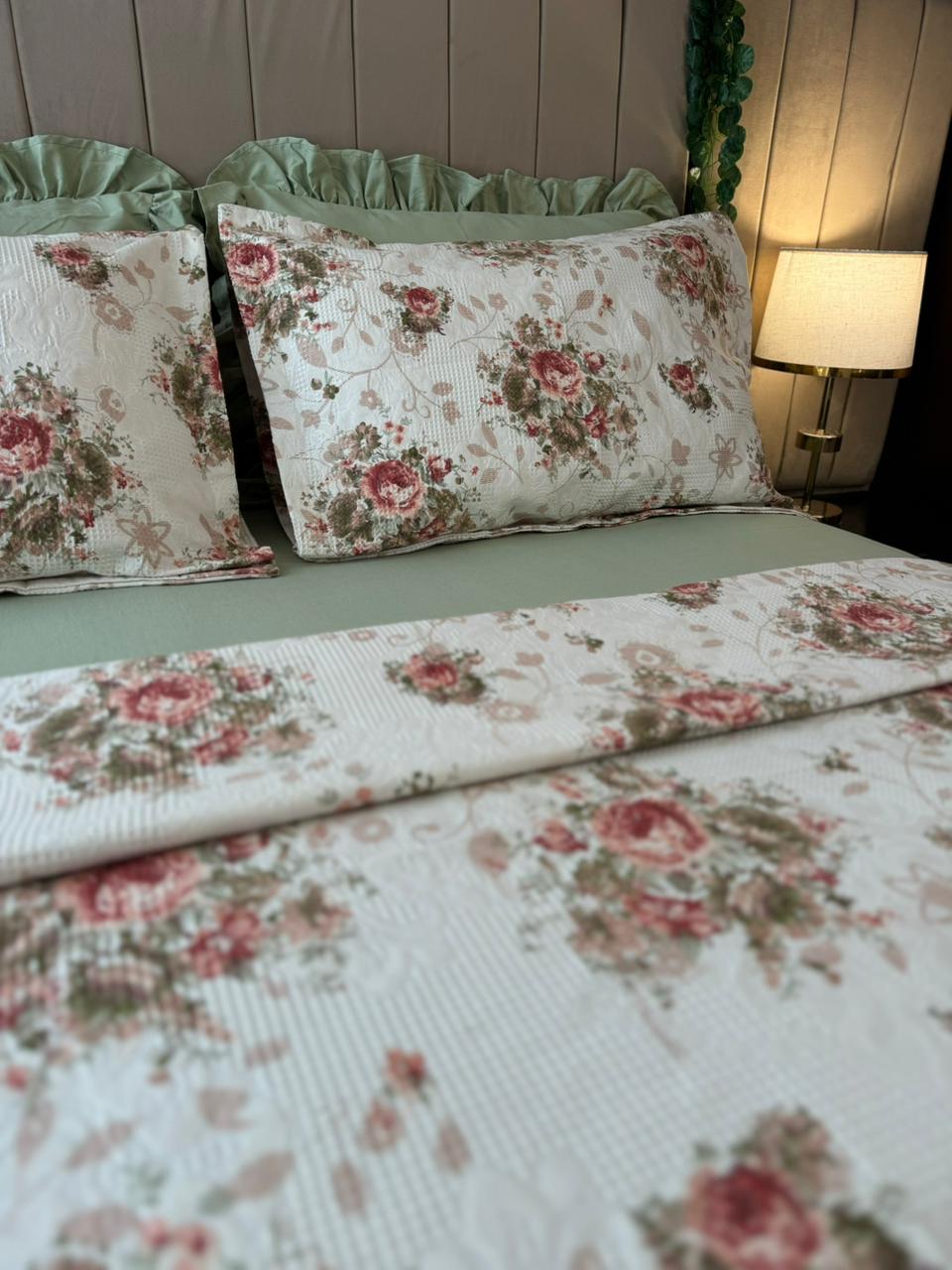 Valencia Rose Set